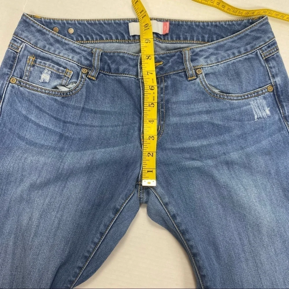 Cabi Slim Distressed Medium Wash Boyfriend Jeans size 6